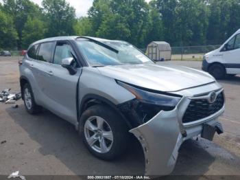  Salvage Toyota Highlander