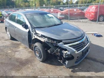  Salvage Nissan Altima