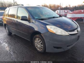  Salvage Toyota Sienna