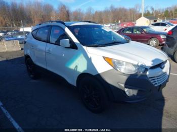  Salvage Hyundai TUCSON