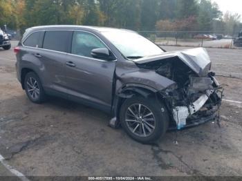  Salvage Toyota Highlander