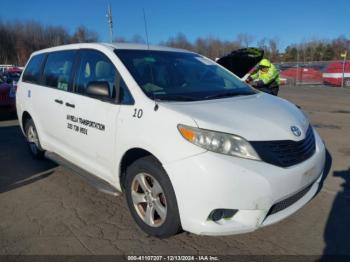  Salvage Toyota Sienna