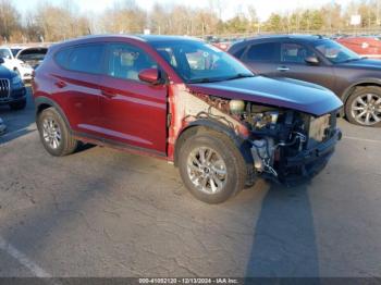  Salvage Hyundai TUCSON