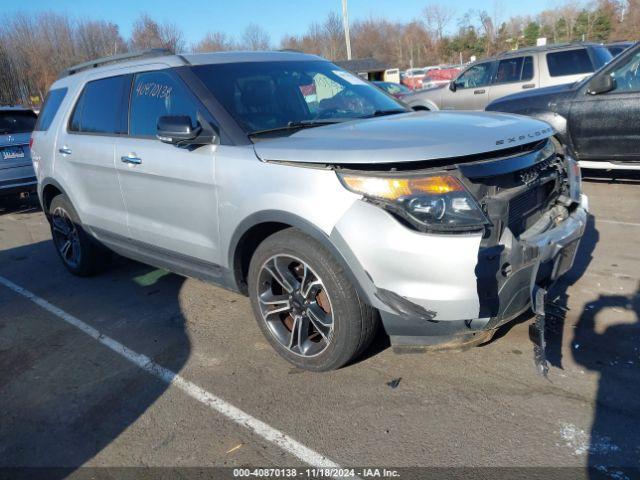  Salvage Ford Explorer