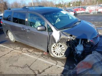  Salvage Toyota Sienna