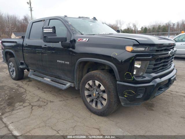  Salvage Chevrolet Silverado 2500