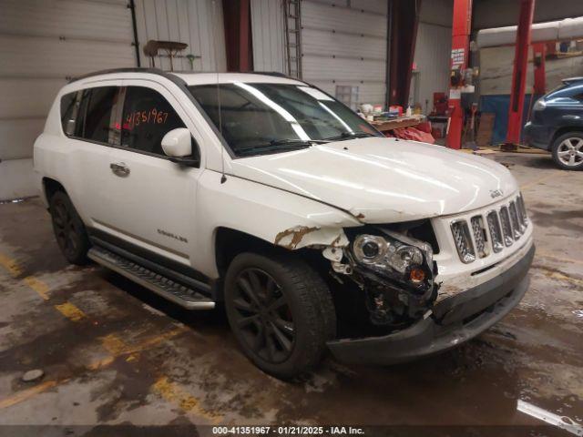  Salvage Jeep Compass