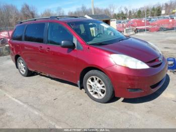  Salvage Toyota Sienna