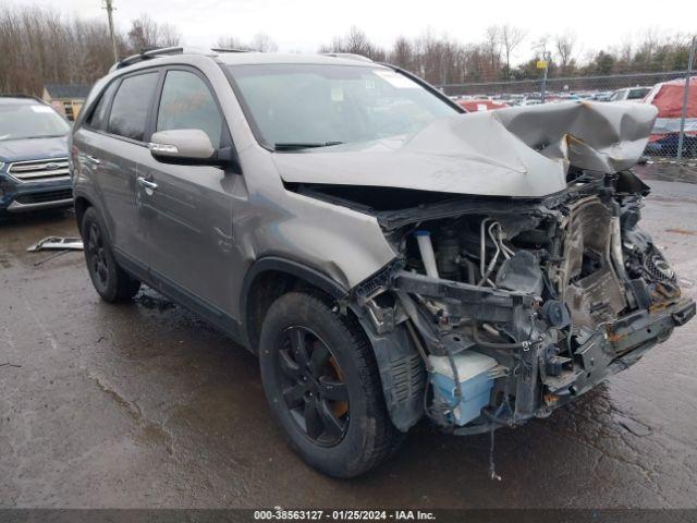  Salvage Kia Sorento