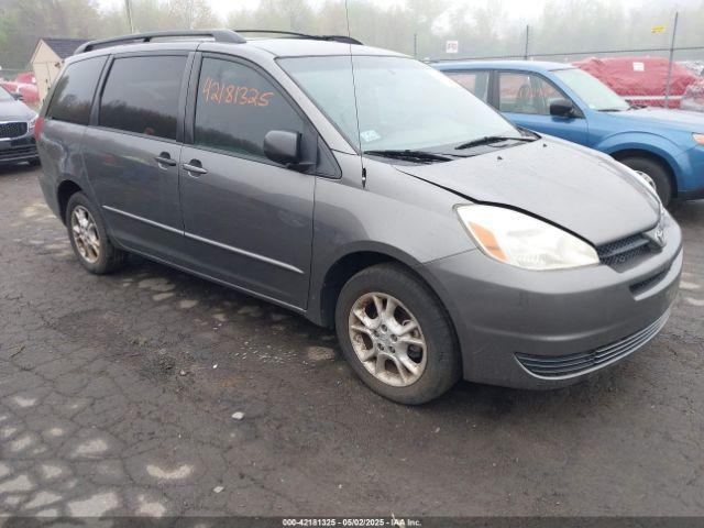  Salvage Toyota Sienna