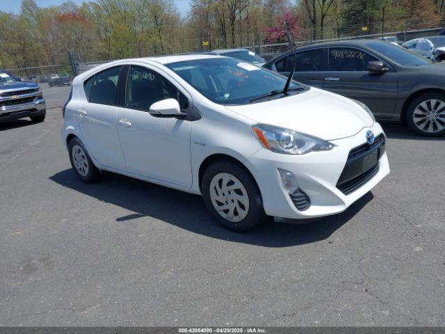  Salvage Toyota Prius c