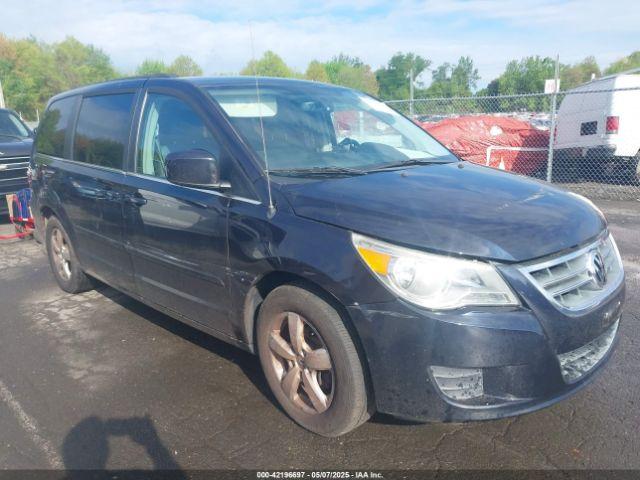  Salvage Volkswagen Routan