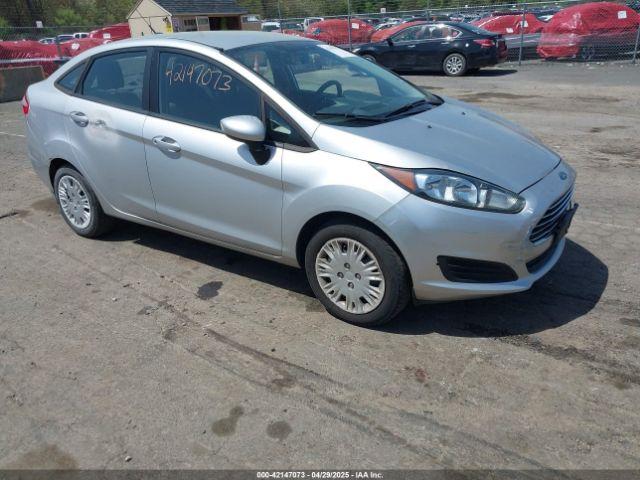  Salvage Ford Fiesta