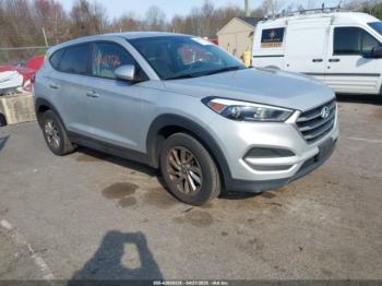  Salvage Hyundai TUCSON