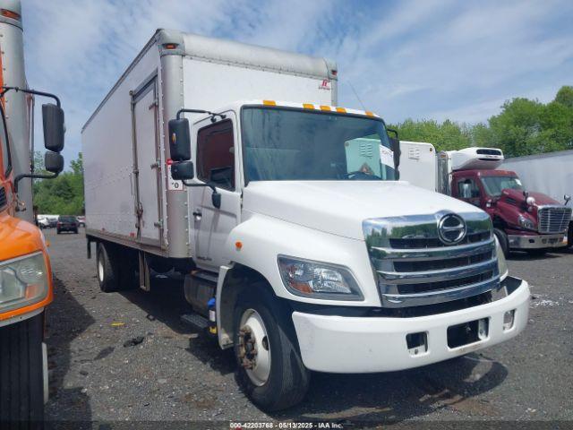  Salvage Hino 258 268