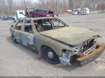  Salvage Ford Crown Victoria