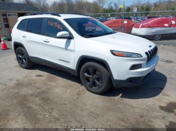  Salvage Jeep Cherokee
