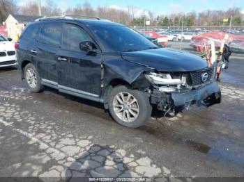  Salvage Nissan Pathfinder