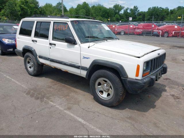  Salvage Jeep Cherokee