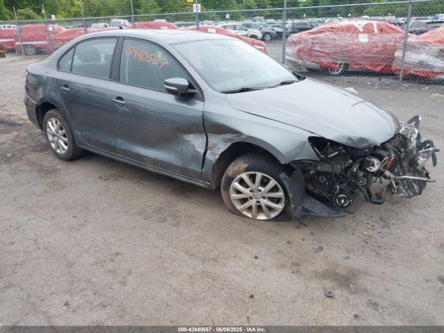  Salvage Volkswagen Jetta