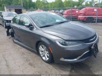  Salvage Chrysler 200
