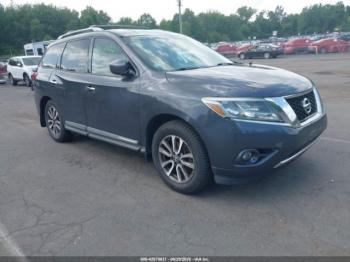  Salvage Nissan Pathfinder