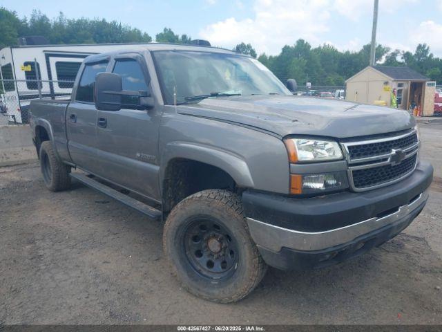  Salvage Chevrolet Silverado 2500