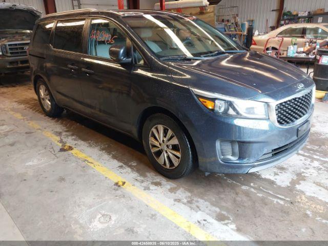  Salvage Kia Sedona