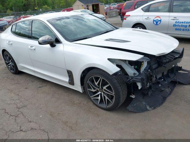  Salvage Kia Stinger