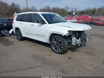  Salvage Jeep Grand Cherokee