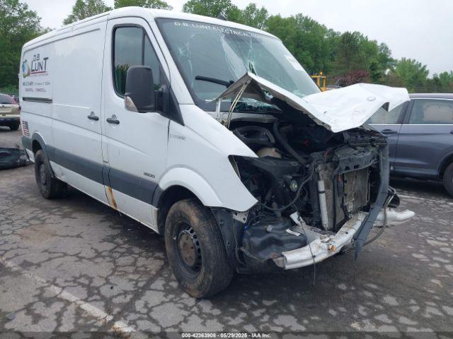  Salvage Mercedes-Benz Sprinter 2500
