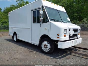  Salvage Freightliner Chassis