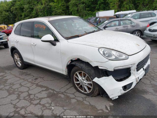  Salvage Porsche Cayenne