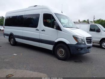  Salvage Mercedes-Benz Sprinter 2500