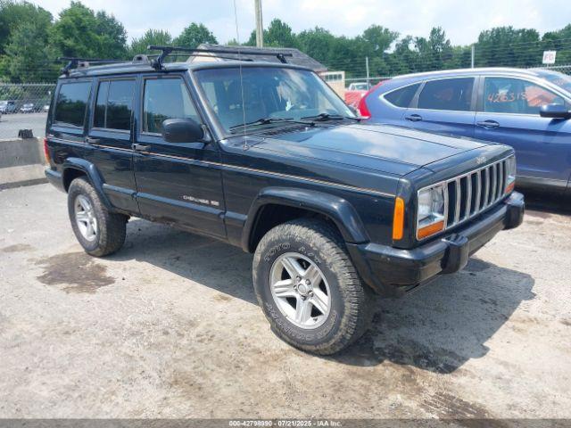  Salvage Jeep Cherokee