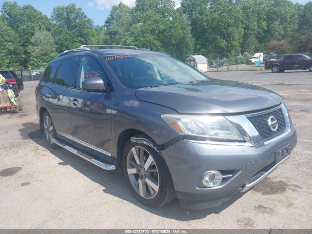  Salvage Nissan Pathfinder
