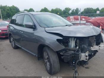  Salvage Nissan Pathfinder
