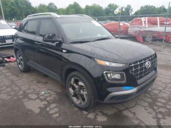  Salvage Hyundai VENUE
