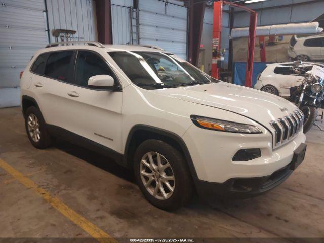  Salvage Jeep Cherokee