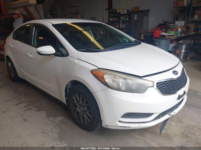  Salvage Kia Forte