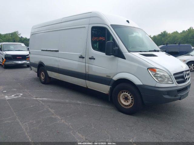  Salvage Mercedes-Benz Sprinter 2500