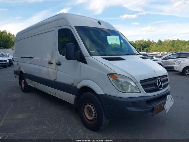  Salvage Mercedes-Benz Sprinter 2500