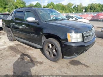  Salvage Chevrolet Avalanche 1500