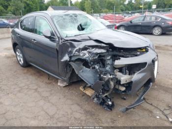  Salvage Alfa Romeo Stelvio