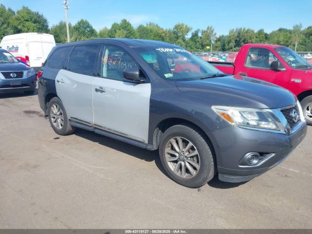  Salvage Nissan Pathfinder