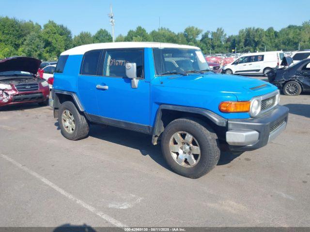  Salvage Toyota FJ Cruiser