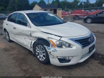  Salvage Nissan Altima