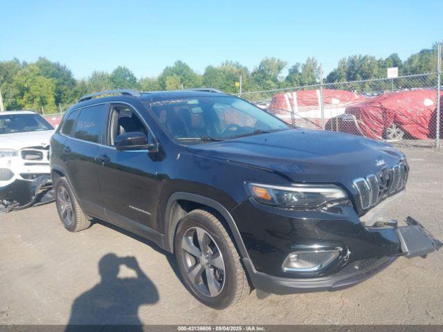  Salvage Jeep Cherokee