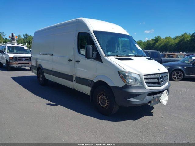 Salvage Mercedes-Benz Sprinter 2500