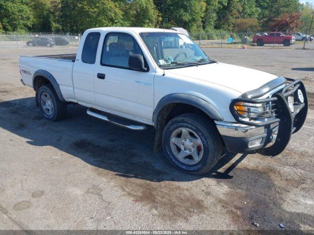  Salvage Toyota Tacoma